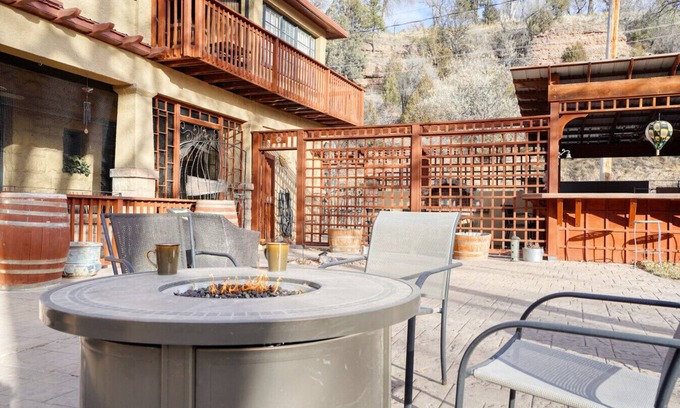 Hot Springs Casa | Historic FlatIron Suite 202 - King Bed & Balcony