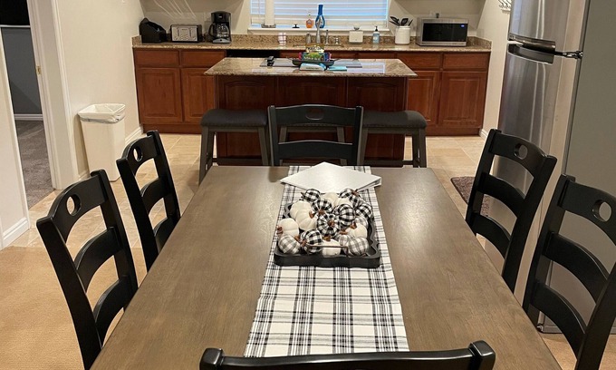 Draper Casa | Full Basement apartment near Utah ski resorts, Salt Lake City/ Sandy/Draper