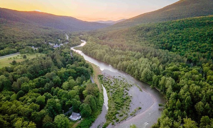 Mount Tremper Casa | Full Buyout · Scenic Waterfront Property w/ Detached Cottage