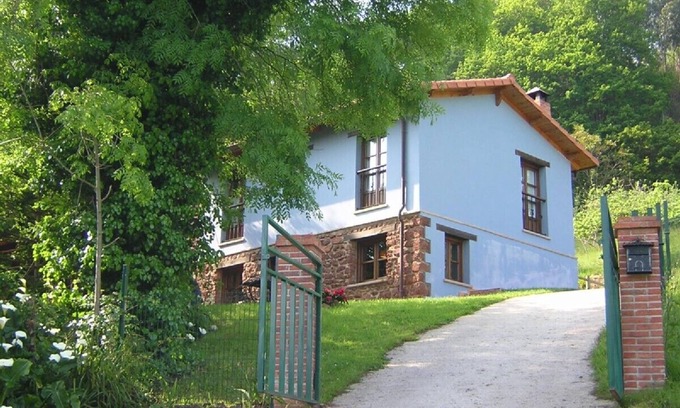 Camoca Cabaña | Casa completa para 2-4 personas en Villaviciosa a 15 km de la Playa de Rodiles