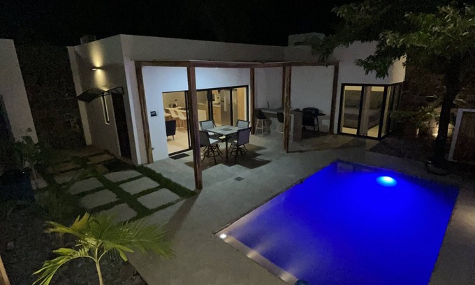 Chiltiupan Villa | Full Villa El Zonte Beach, Surf City 🌊🏄‍♂️