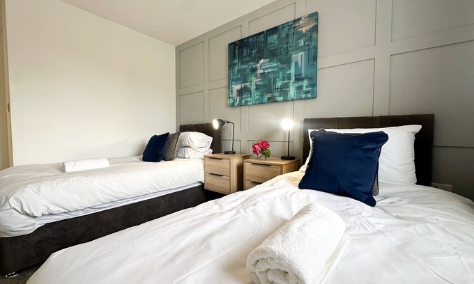 Thornaby On Tees Casa | Fullerton House by Blue Skies Stays