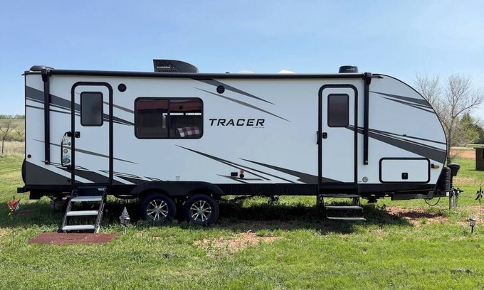Belfield Casa | Fully Equipped Camper-Quiet Campground near Medora