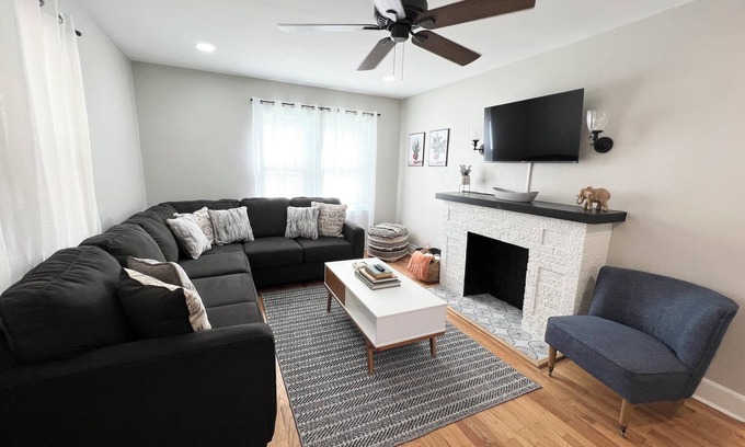 Wichita Casa | Fully Fenced Yard W/ Basement Bedroom - Sleeps 7!