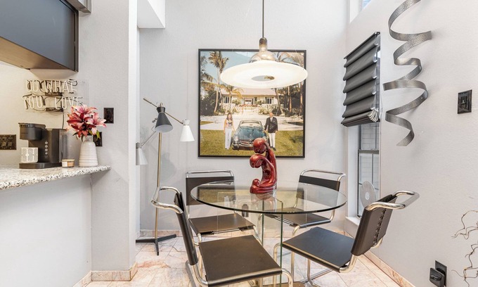 Medical Center District Condominio | Fully Furnished 1-bedroom condo in San Antonio Medical Center - 30 day Minimum