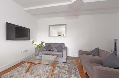 Canning Town Apartamento | Fully Furnished 2 Bedroom Apartment Canning Town close to 02 Arena, Canary Wharf with FREE Parking