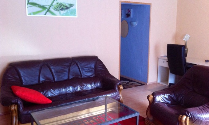 Solingen Apartamento | Apartamento totalmente amueblado en la ciudad de cuchillas en el país montañoso en alquiler