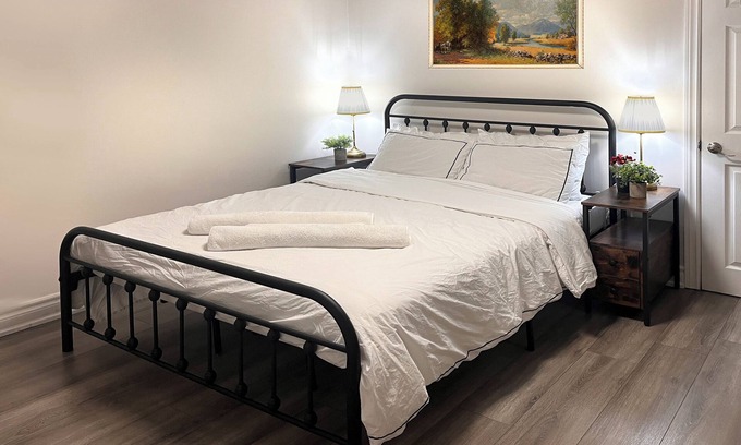 Black Creek Casa | Fully Furnished Basement Suit