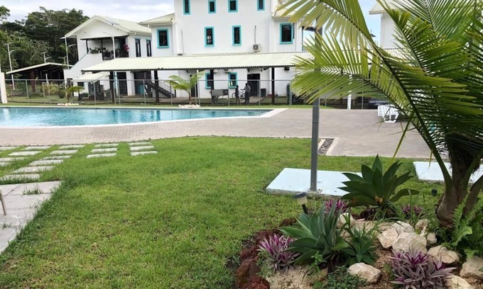 Esterillos Este Apartamento | Fully Furnished Condo Only steps to the ocean