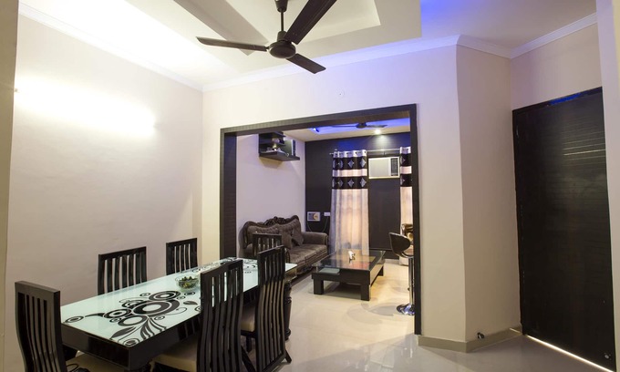 Amritsar Apartamento | Propiedad independiente de lujo e impresionante totalmente amueblada para vacaciones