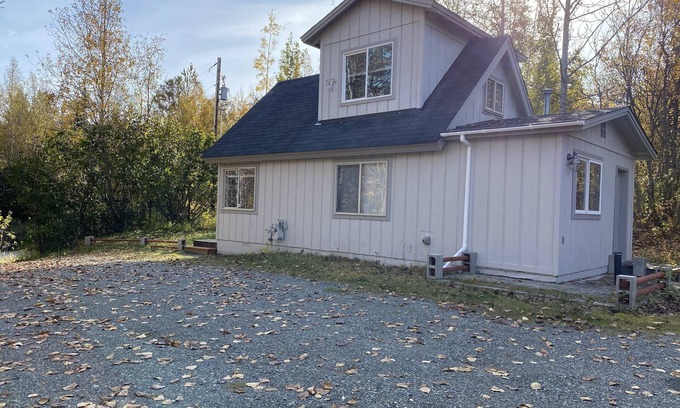 Wasilla Cabaña | Fully Furnished Private Cottage or house