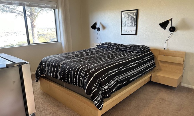 Clarkdale Apartamento | Fully-Furnished Studio within Our Home. Enjoy Panoramic Views and Desert Beauty