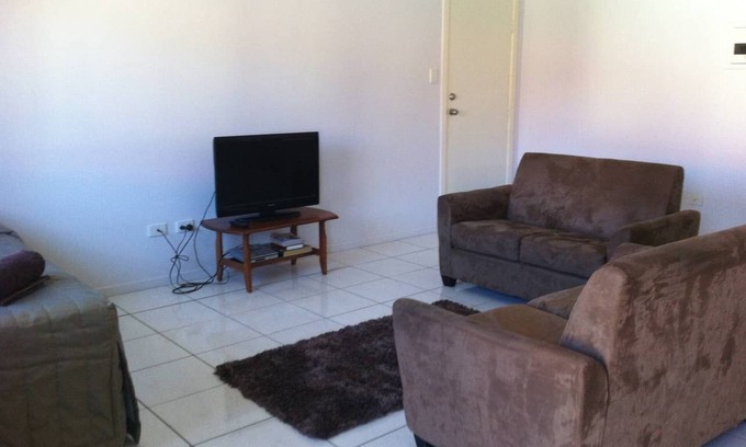 Collinsville Apartamento | Fully Furnished Unit