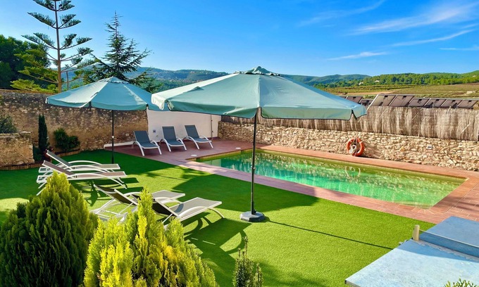 La Bisbal del Penedés Villa | Totalmente reformado ex viñedo en hermoso entorno. Hogar de gran nivel