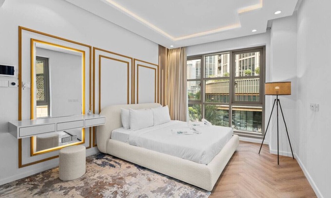 Downtown Dubai Apartamento | Fully refurbished 2bedroom Steps from Burj Khalifa