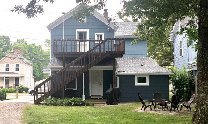 Loveland Condominio | Fully Remodeled Urban Styled 2nd floor unit in Historic District!