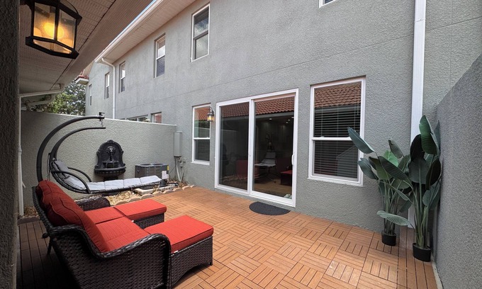 Buena Ventura Lakes Casa | Fully renovated 3-bedroom townhome Kissimmee - Close to theme parks and airport