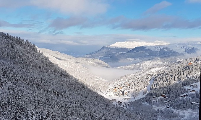 Meribel-Mottaret Apartamento | Fully renovated apartment, ski-in, 55 m2, superb mountain view