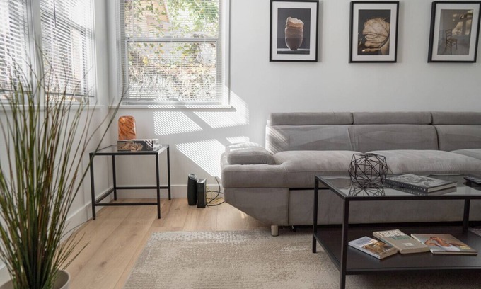 Toluca Lake Casa | FULLY RENOVATED MODERN 1BR HOUSE IN TOLUCA LAKE with FENCED PATIO p72