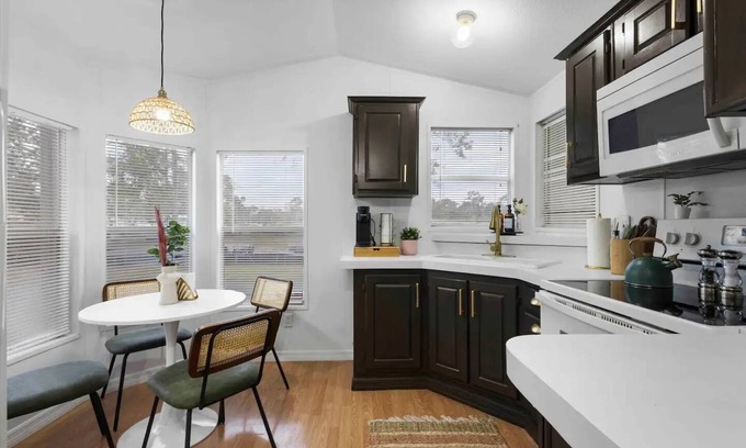 Kissimmee Cabaña | Fully Stocked 2B Cottage Perfect for Family Vacay at Disney
