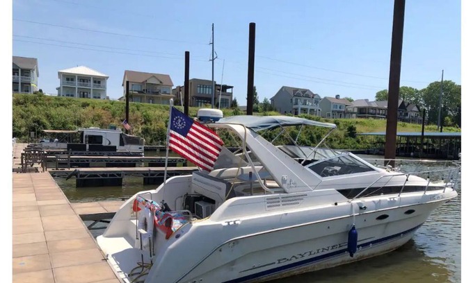 North Little Rock Alquiler De Eote | Fun cabin cruiser on the Arkansas River.