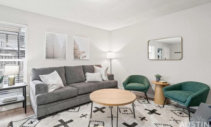 Cherrywood Apartamento | Fun For All in Modern Apt Pool and Grill and Dog Park