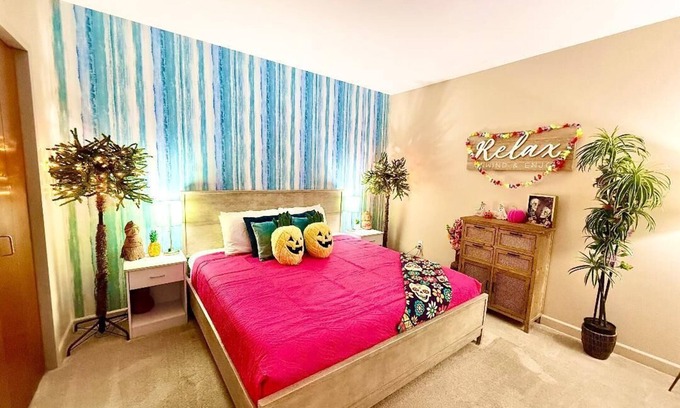 Sandusky Condominio | Fun Halloween Getaway Downtown By Cedar Point Sports Force Kalahari! Halloween Vibes Enjoy A One Of A Kind Experience!