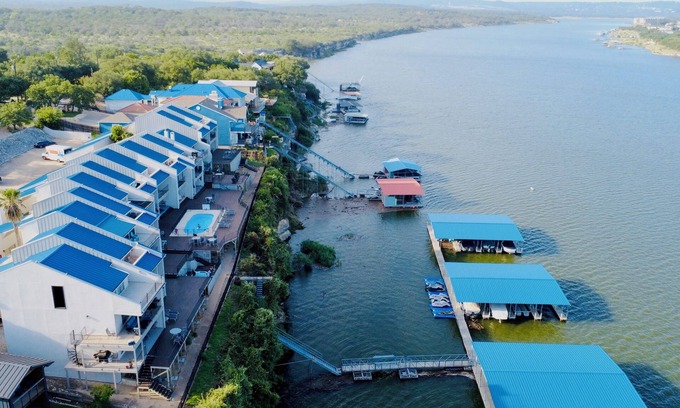 Briarcliff Condominio | Fun N Sun Lake Travis Waterfront Condo