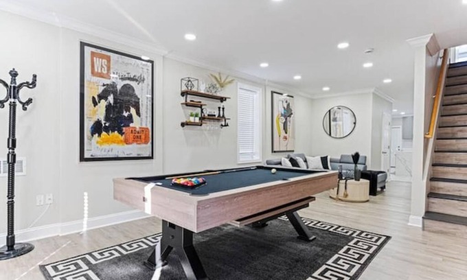 Camden Casa | Fun, Stylish, Pool table, Darts
