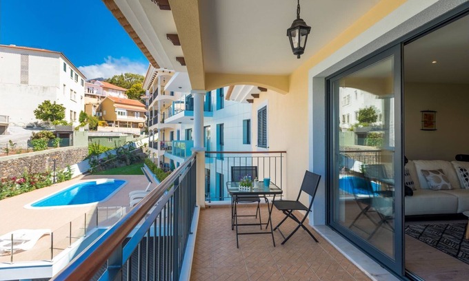 Santa Maria Maior Apartamento | Funchal SilverWood Apartment by LovelyStay