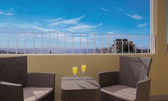 Sao Pedro Chalet De Esquí | Funchal Window City Center by Madeira Sun Travel