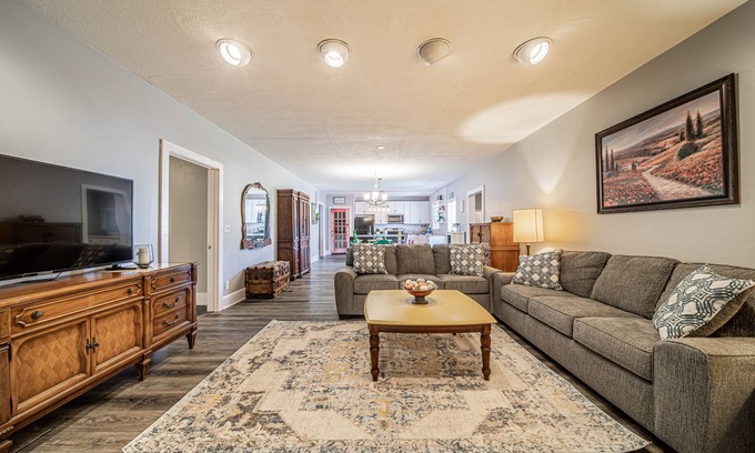 Ashtabula Apartamento | Funeral home