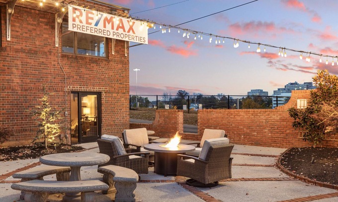 Downtown Knoxville Condominio | Funky, Fun, and Fabulous!!!