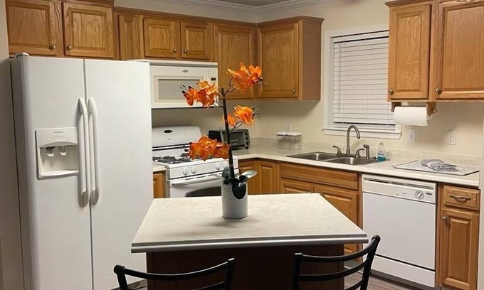 Pontchartrain Park Apartamento | FURNISHED 1 BD APARTMENT IN NEW ORLEANS