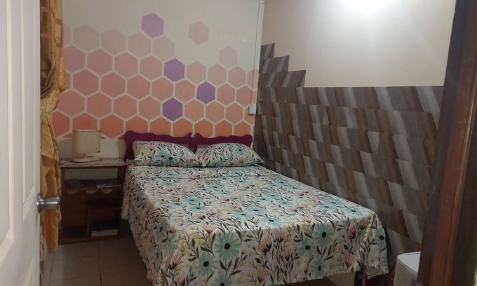 Oistins Apartamento | Furnished 1 bedroom Apartment Close to St. Lawarence Gap, Beach, Mall, Embassy,