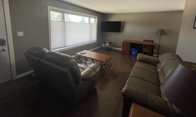 Kindersley Casa | Furnished 4 bedroom home in Kindersley