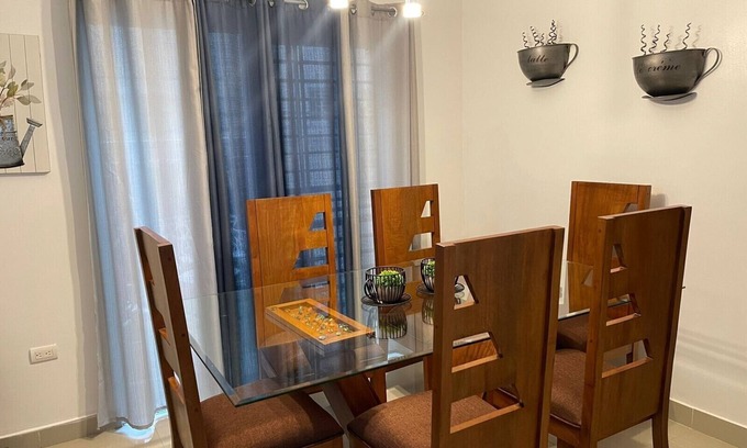 Llanos de Gurabo I Apartamento | Apartamento amueblado 1er piso 3 bedroom 2 bathroom,WiFi, Netflix, SmartTV, A/C