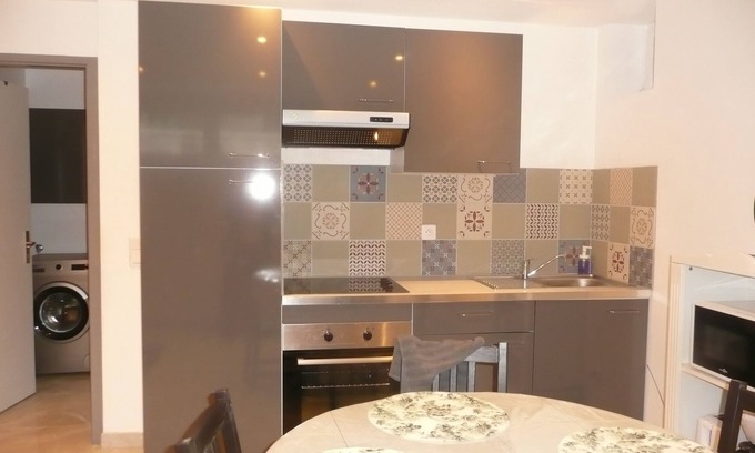 Mittelhausbergen Apartamento | Mittelhausbergen furnished apartment near Strasbourg