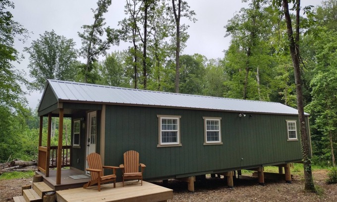Honea Path Cabina | Furnished charming 1-bedroom cabin in peaceful Honea Path.