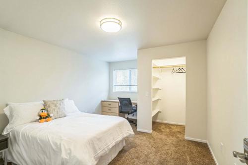 Harlow Apartamento | Furnished Cozy Retreat Minutes from Autzen Stadium
