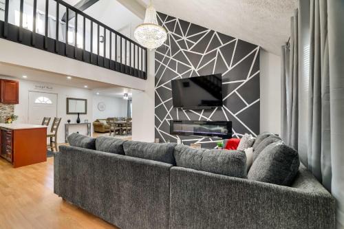 Tobyhanna Casa | Furnished Deck and Fire Pit Home in Tobyhanna