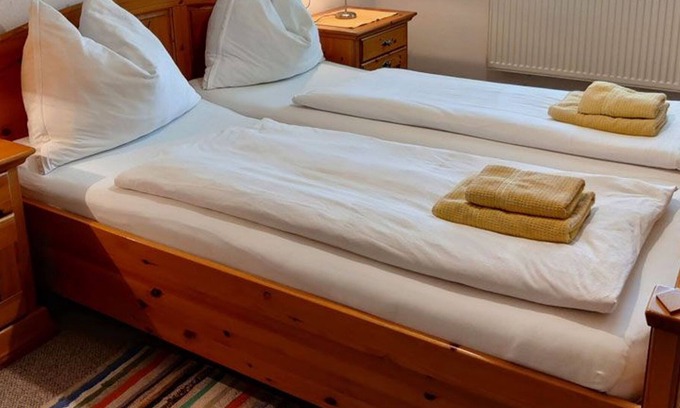 Sankt Georgen im Attergau Apartamento | Fuschlsee - Frühstückspension Holzapfel