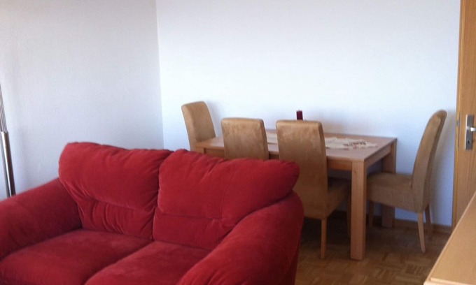 Speckenbuttel Apartamento | FW Sagitta with view of the container port, 14th floor Speckenbüttler Park