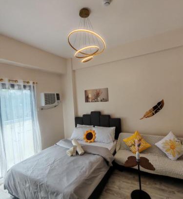 Minglanilla Apartamento | Fyangz Mini Karaoke Condo Staycation