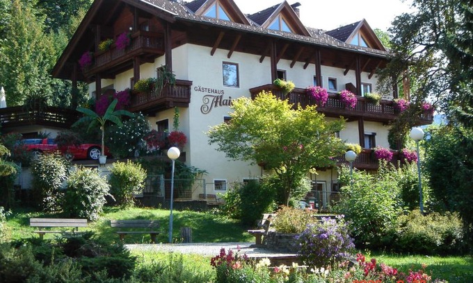 Egg am Faaker See Apartamento | Gästehaus Maier