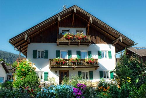Farchant Apartamento | Gästehaus Marianne - Ferienwohnung