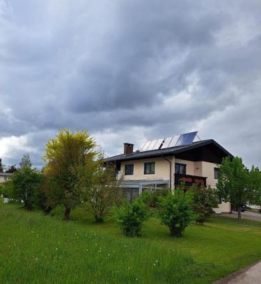 Kirschentheuer Apartamento | Gästehaus Oblak