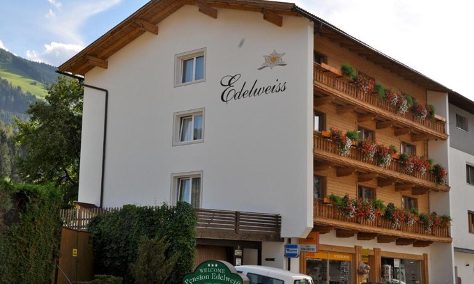 Kolsass Casa | Gästehaus Pension Edelweiss