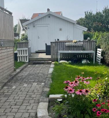 Grebbestad Cabina | Gäststuga
