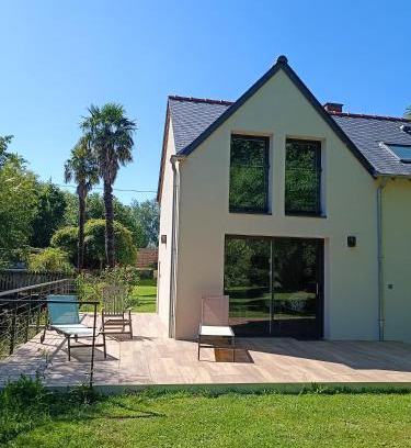 Amanlis Casa | Gîte à côté de " la Java bleue" en bord de rivière